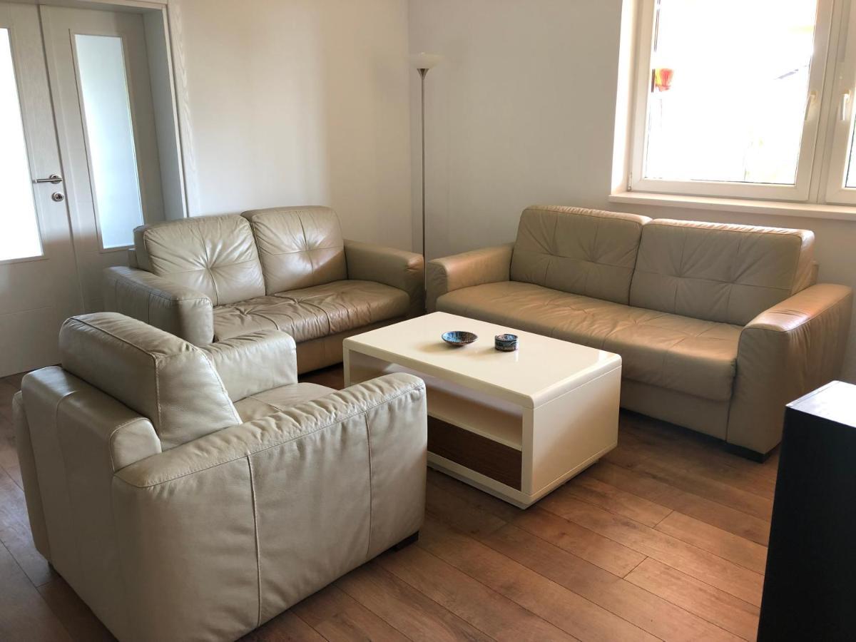 Sakota Family House Apartment Sremska Kamenica ภายนอก รูปภาพ